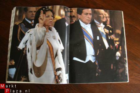 Margriet van 16 mei 1980, met 32 pagina's Oranjehuis. - Afbeelding 2