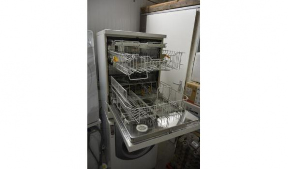 Vaatwasser MIELE Turbothermic, goede gebruikte. Via SHOP151NL. - Afbeelding 4
