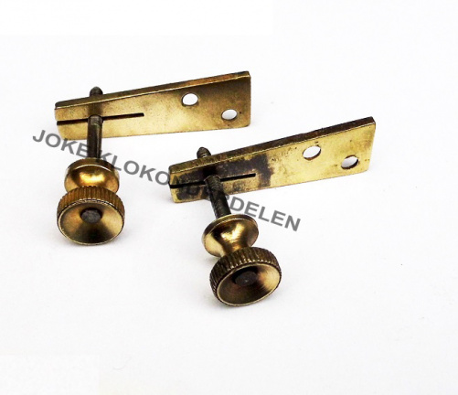 === Kast afstel boutjes = regulateur = oud === 38681