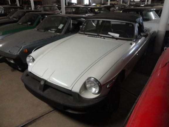 MG B type - 1.8 Roadster met NL kenteken - nr. 1
