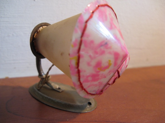 Voor in het poppenhuis...miniatuur mica hanglamp...ca. 1940/50. - Afbeelding 2