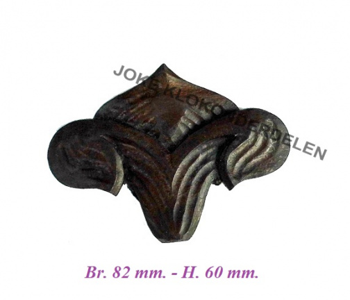 === Klokkast ornament = hout = oud === 39020