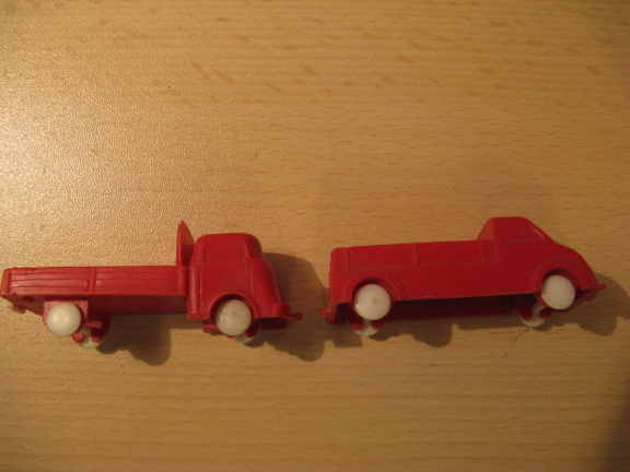 Twee oude plastic vracht autootjes uit de jaren '50 - Afbeelding 4