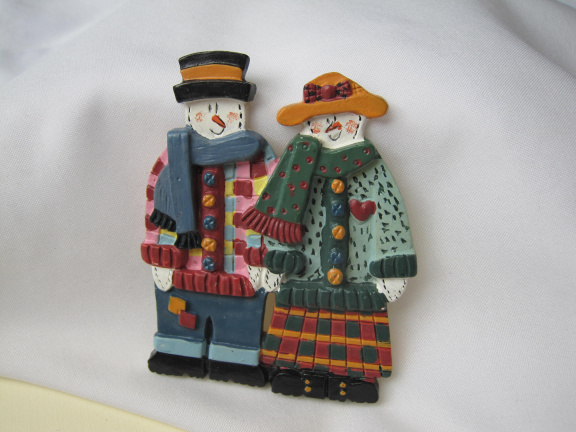 Broche antiek meneer en mevrouw sneeuwpop in winter kleding 7.5x6.0 cm - Afbeelding 8