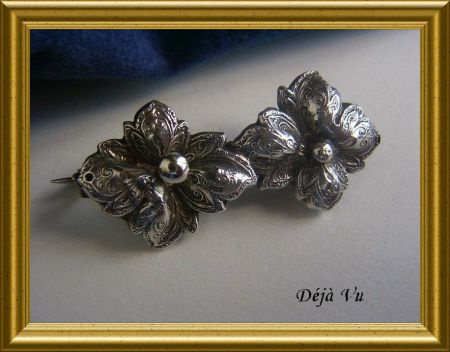 Oude zilveren broche : bloemen - nr. 1