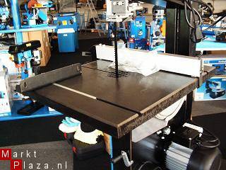 Nw. lintzaag op onderstel 220 V 800 W 155 mm zaaghoogte