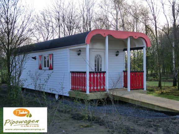 ONDERHOUDSARME STACARAVAN? Renovatie? met VINYL SIDING