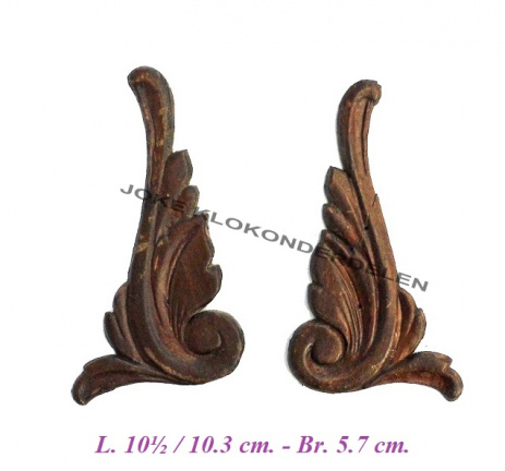 === 2 Klokkast ornamentjes = oud === 39452 - nr. 1