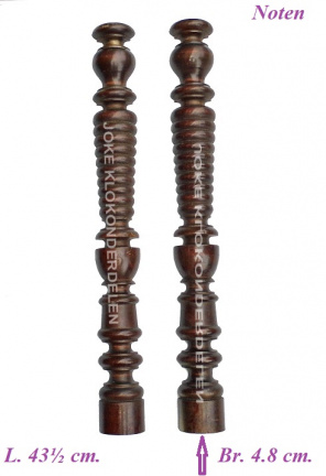 === 2 Klokkast stijlen = oud === 39535