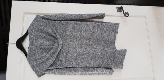 CoolCat lang grijs vest met capuchon maat 170/176 nieuw - Afbeelding 2
