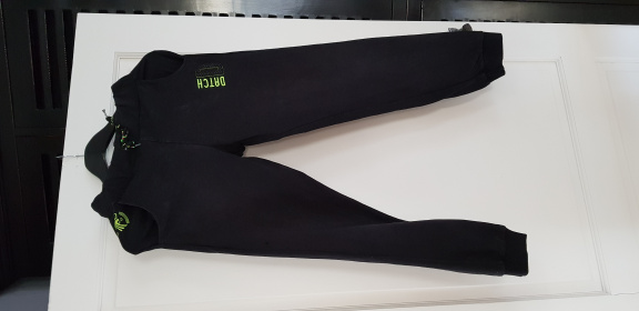 Datch Gym zwarte joggingbroek met neon gele print maat 140/146 - nr. 1