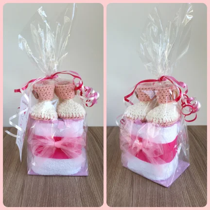Mini luiertaart met slofjes | roze - nr. 1