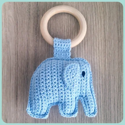 Rammelaar + bijting olifantje | handgemaakt | blauw - nr. 1