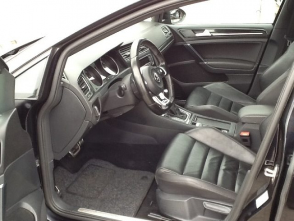 Volkswagen Golf - GTD, DSG met flippers, Navi, Panoramadak, 18inch - nr. 1
