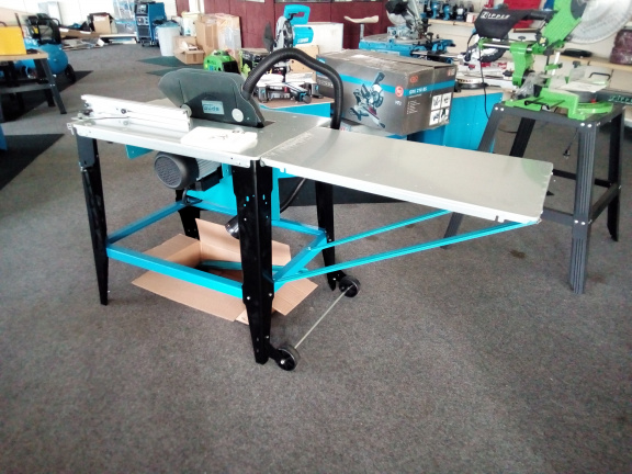 Cirkelzaagtafel 230 V, 2Kw, HM zaagblad 315x30 40T voor bouw of thuis