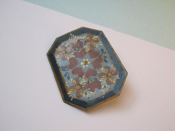 Broche beschilderde bloemen dienblaadje model 4.9x3.5 cm - Afbeelding 4