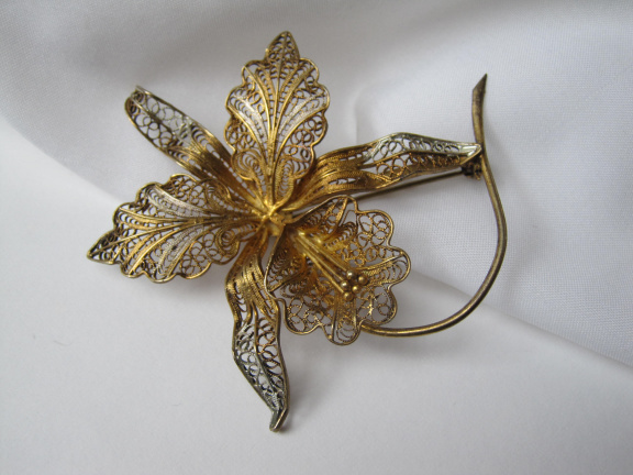 Zilveren vergulde broche antieke filigrain orchidee bloem 7.0x6.4 cm - nr. 1