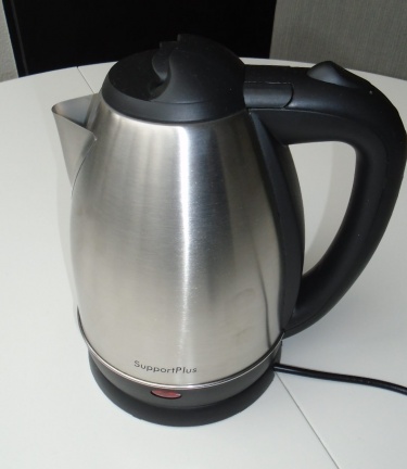 WATERKOKER RVS 1,8 LTR Nieuw Mooie ergonomisch design