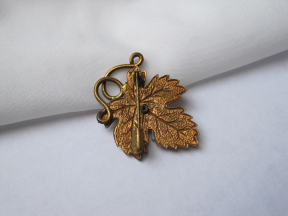 Broche antiek bladmodel met celluloid en vliegje 3.6x3.8 cm - Afbeelding 6