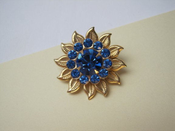 Broche oorbellen set goudkleurig bloem model met blauwe kristal rijnstenen 3.0 cm 2.3 cm - Afbeelding 4