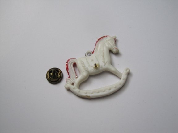 Broche/hanger kunststof kerst paard met glitter manen en staart 4.5x4.4 cm. - Afbeelding 7