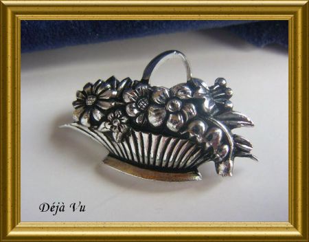 Mooie broche : bloemenmand, Elox - nr. 1