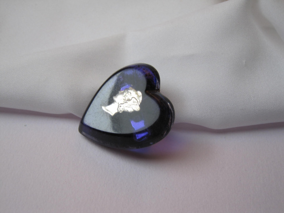 Broche paars transparant kunststof met romeins/griekse strijder 3.5x3.3 cm. - Afbeelding 6