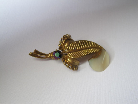 Broche antiek bladmodel aurora en parelmoer 5.6x2.2 cm - nr. 1