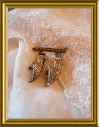 Leuke oude broche met schoentjes - Afbeelding 3