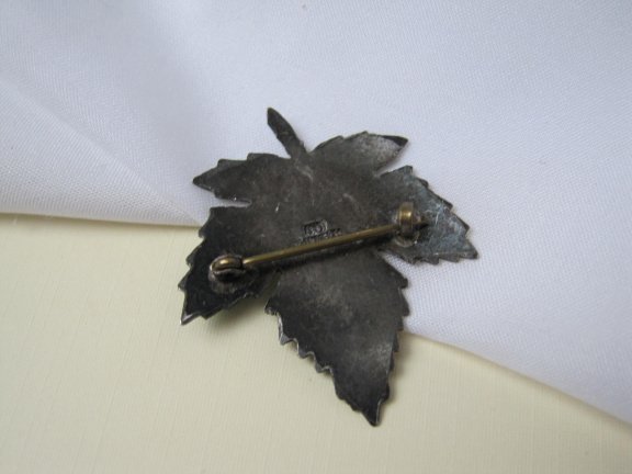 Zilveren broche antieke maple leaf esdoorn blad herfstkleuren emaille 4.1x3.5 cm - Afbeelding 2