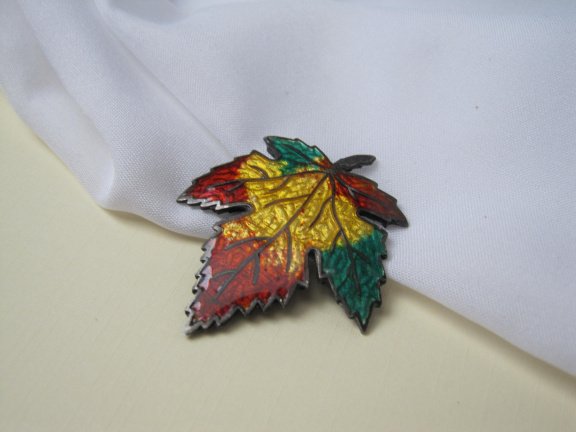 Zilveren broche antieke maple leaf esdoorn blad herfstkleuren emaille 4.1x3.5 cm - Afbeelding 3