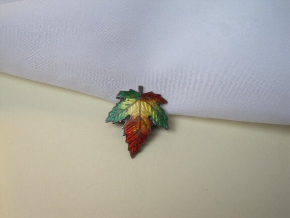 Zilveren broche maple leaf Canadese Esdoorn in herfstkleuren emaille 2.5x2.2 cm - Afbeelding 6
