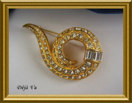 Nog een leuke broche met steentjes - Afbeelding 2
