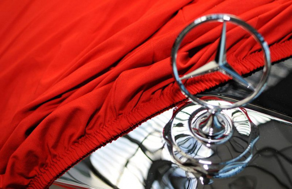 Stretch hoes Autohoes voor Ferrari ln zwart en ROOD ! - Afbeelding 3