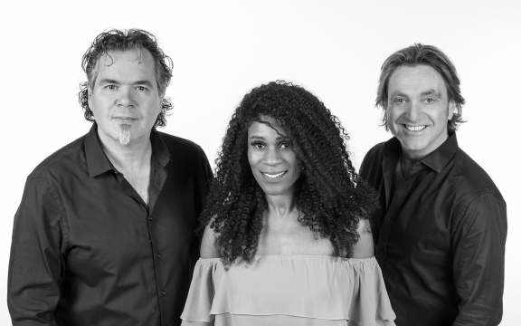 Escape Coverband, Bruiloftband en Feestband - Afbeelding 5