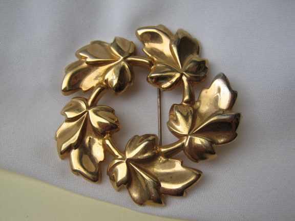 Broche antiek Barclay goudkleurig vergulde bladeren krans 5.5 cm - Afbeelding 3