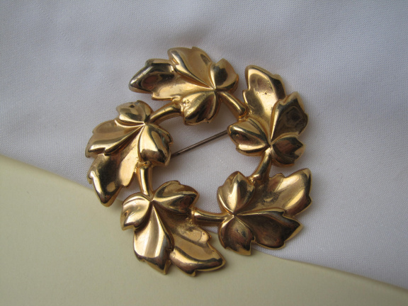 Broche antiek Barclay goudkleurig vergulde bladeren krans 5.5 cm - Afbeelding 7