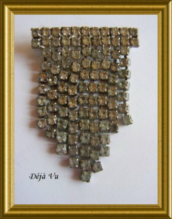 Oude strass broche ; sliertjes - nr. 1