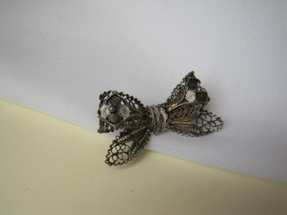 Zilveren broche antiek filigrain strikmodel 3.4x1.8 cm - nr. 1