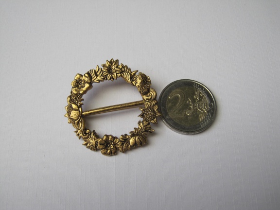 Broche goudkleurig bloemenkrans gesp Museum Fine Arts 4.0 cm - Afbeelding 2