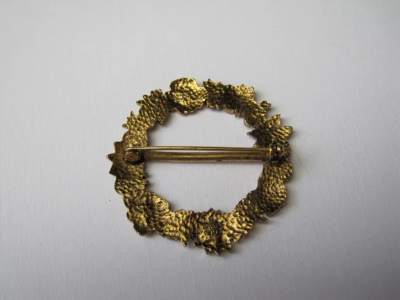 Broche goudkleurig bloemenkrans gesp Museum Fine Arts 4.0 cm - Afbeelding 4