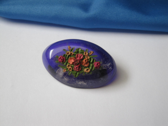 Broche antiek paars transparant lucite met bloemetjes opleg 4.5x2.8 cm - nr. 1