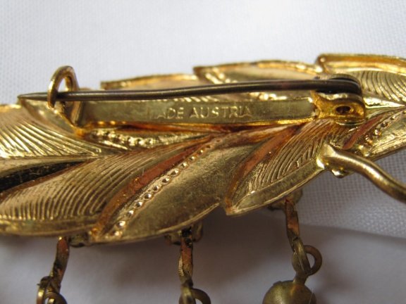 Set broche en oorbellen Art Deco goudkleurig zwart emaille Oostenrijks kristal 6.8x2.8 cm - Afbeelding 7