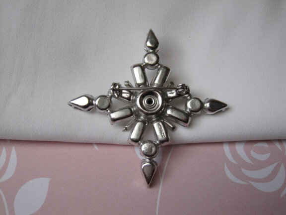 Broche Weiss zilverkleurig ster model met kristal rijnstenen. 5.9x5.9 cm. - Afbeelding 4