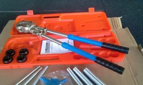 Perstangen-set voor perskoppelingen met buigveren, buizenschaar en ontbramer - Afbeelding 2