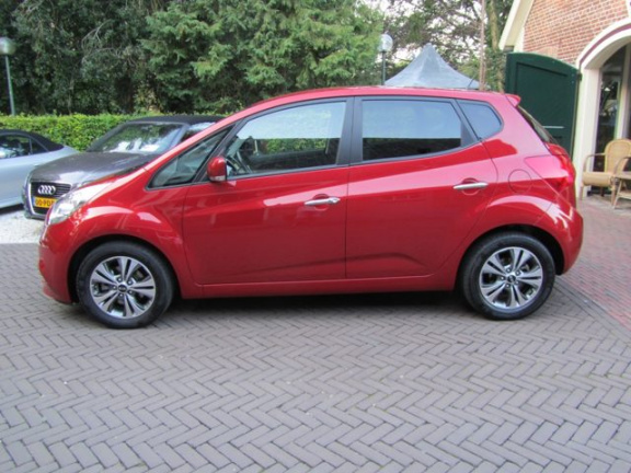 Kia Venga - 1.6 CVVT Automaat Clima, Navigatie, LM-velgen, Parkeersens - Afbeelding 8