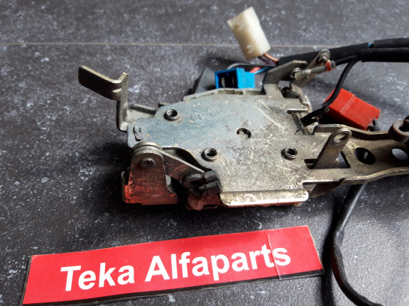 Alfa Romeo 75 Deurvergrendeling Voor Links Used - Afbeelding 4
