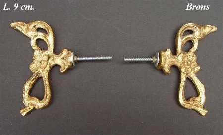 === 2 Klokstel zij ornamenten = gebruikt === 10985