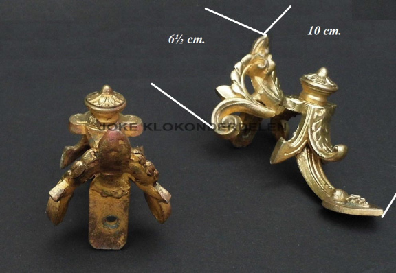 === 2 Klokstel zijornamenten = oud === 36992