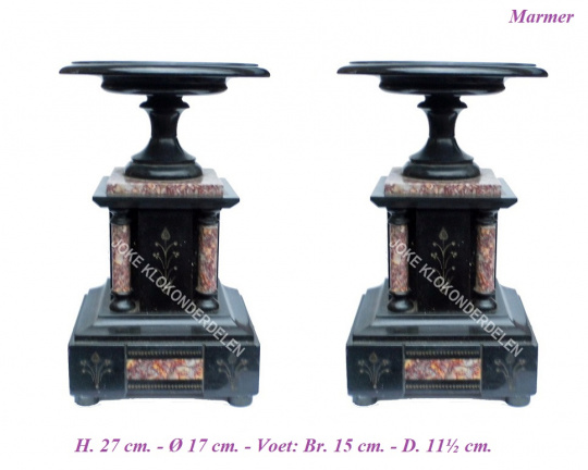 === 2 Klokstel cups = marmer = oud === 39001